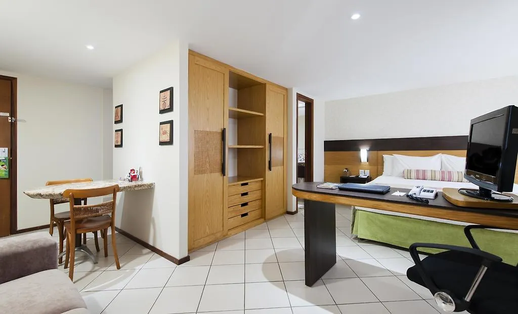 Quality Suites ناتال 4*,